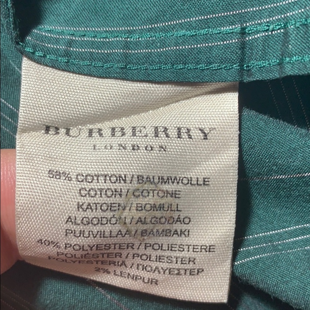 Burberry green lightweight collar - Picture 6 of 8
